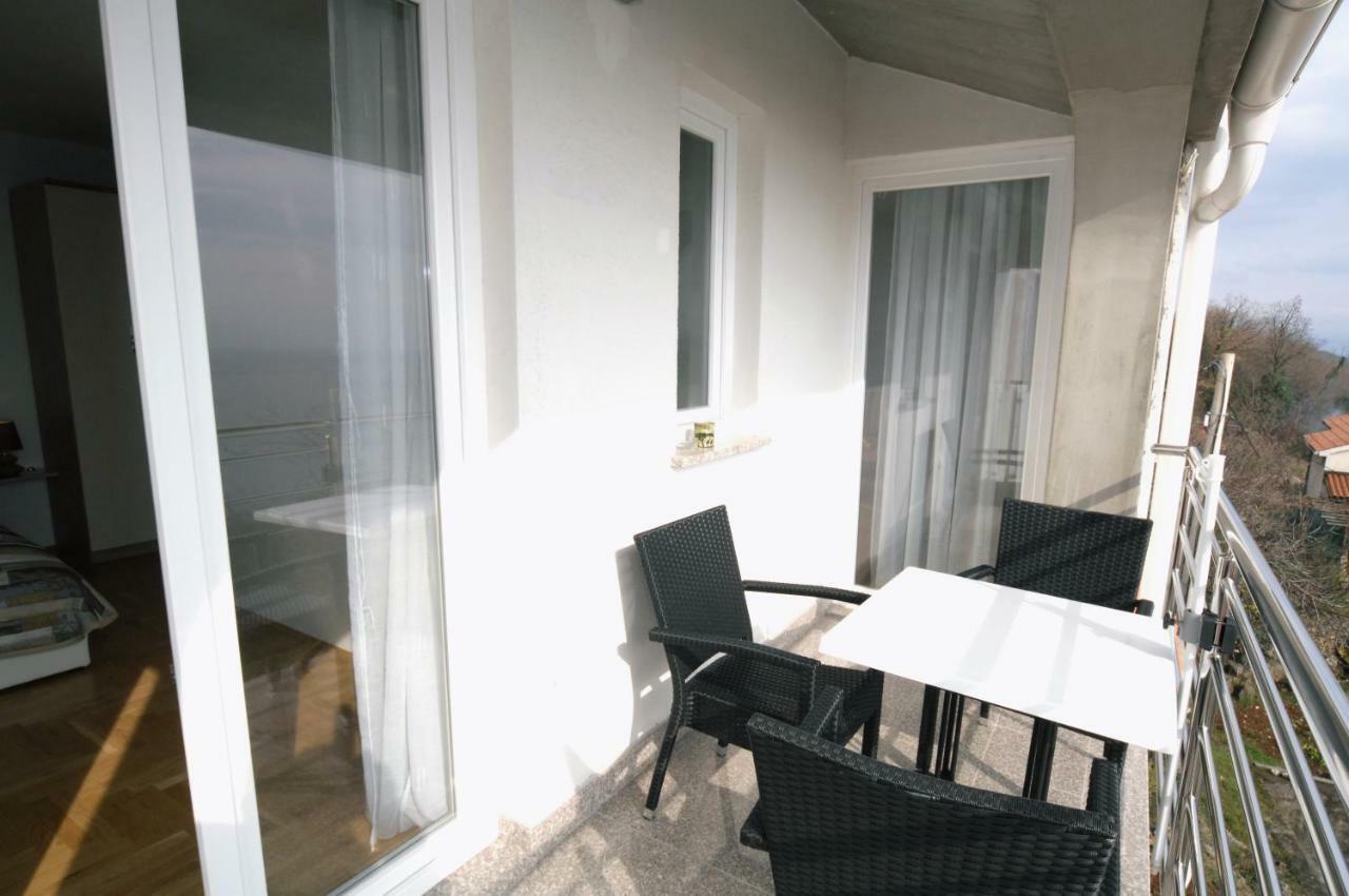 Haus Zora Ferienwohnung 7 Moscenice Exteriör bild
